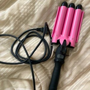 Triple Barrel Curling Iron